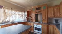 Kitchen - 14 square meters of property in Montana Tuine