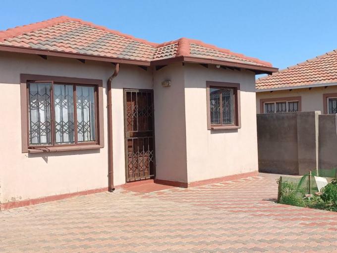 2 Bedroom House for Sale For Sale in Germiston - MR613114