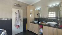 Main Bathroom - 12 square meters of property in Birchleigh