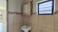 Main Bathroom - 6 square meters of property in Albertsdal