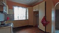 Kitchen - 17 square meters of property in Bezuidenhout Valley