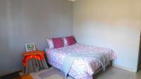 Bed Room 2 - 14 square meters of property in Umlazi