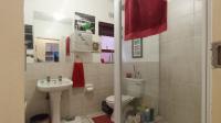 Bathroom 1 - 6 square meters of property in Magaliessig