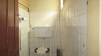 Bathroom 3+ - 2 square meters of property in Florida Lake