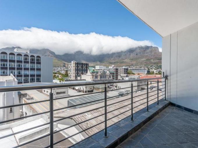 2 Bedroom Apartment for Sale For Sale in Cape Town Centre - MR613397