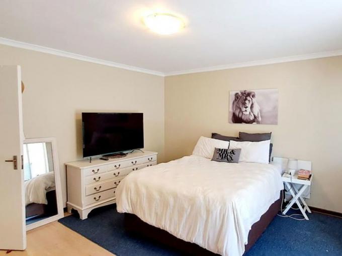 2 Bedroom Apartment for Sale For Sale in Plettenberg Bay - MR613602