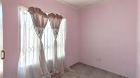Bed Room 1 - 8 square meters of property in Eloffsdal