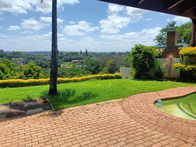 3 Bedroom House for Sale For Sale in Amanzimtoti  - MR614488