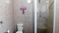 Bathroom 1 - 6 square meters of property in St Micheals on Sea