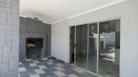 Patio - 52 square meters of property in Honey Hill