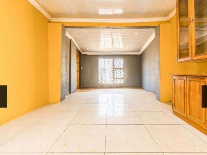 1 Bedroom House for Sale For Sale in Lenasia South - MR615313