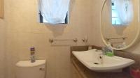 Guest Toilet - 4 square meters of property in Magalieskruin
