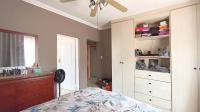 Main Bedroom - 21 square meters of property in The Orchards