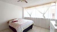 Main Bedroom - 18 square meters of property in Pretoria North