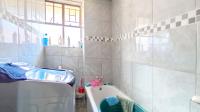 Bathroom 1 - 5 square meters of property in Pretoria North