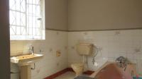 Main Bathroom - 8 square meters of property in Primrose