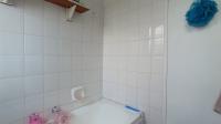 Bathroom 1 - 5 square meters of property in Bryanston