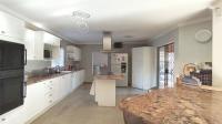 Kitchen - 24 square meters of property in Eldoraigne