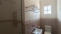 Bathroom 1 - 5 square meters of property in Rothdene