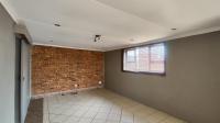 Entertainment - 31 square meters of property in Pomona