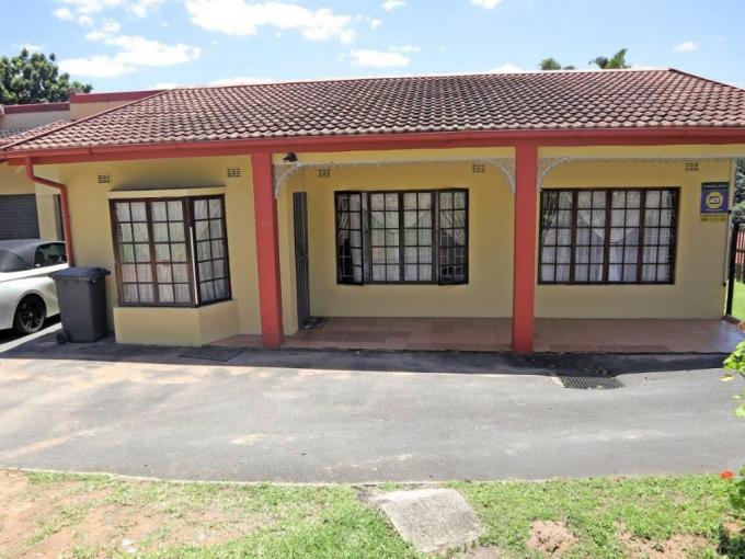3 Bedroom Simplex for Sale For Sale in Queensburgh - MR619373