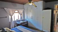 Main Bedroom - 30 square meters of property in Wentworth 