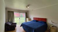 Main Bedroom - 19 square meters of property in Van Riebeeckpark