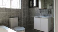 Bathroom 1 - 6 square meters of property in Roodekrans