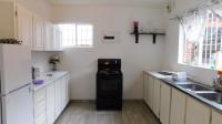 Kitchen - 16 square meters of property in Scottsville PMB