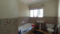 Bathroom 1 - 8 square meters of property in Northcliff