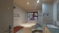 Main Bathroom - 12 square meters of property in Ferndale - JHB