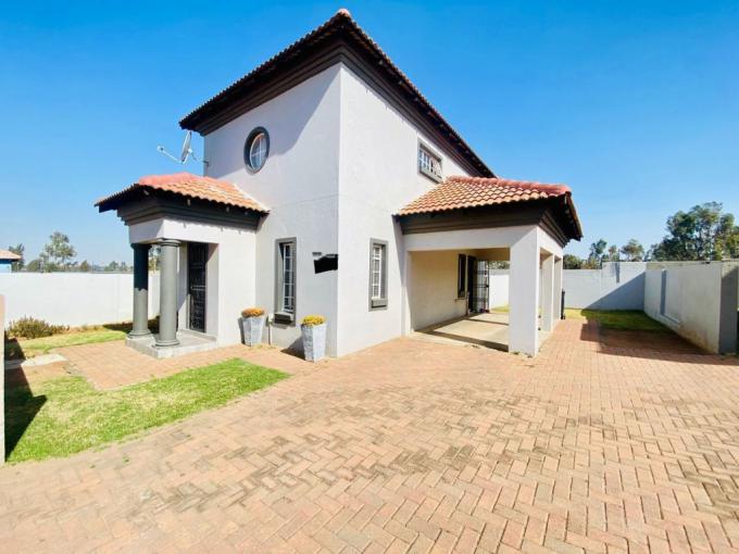 2 Bedroom Apartment for Sale For Sale in Brakpan - MR623517