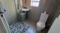 Bathroom 1 - 6 square meters of property in Bridgetown