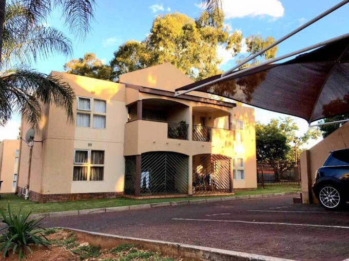 2 Bedroom Simplex for Sale For Sale in Meredale - MR623698