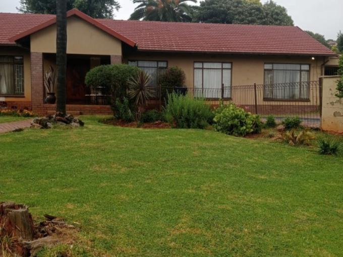 4 Bedroom House for Sale For Sale in Roodekrans - MR624167