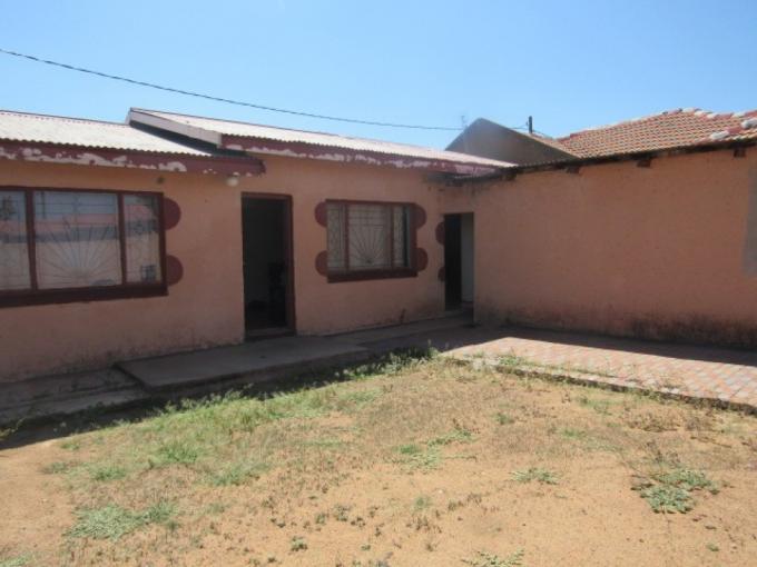 2 Bedroom House for Sale For Sale in Lethlabile - MR624337