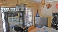 Main Bedroom - 17 square meters of property in Malvern - DBN