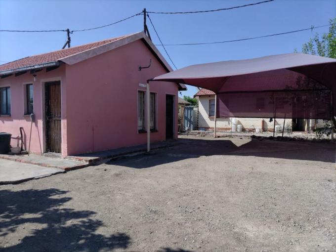2 Bedroom House for Sale For Sale in Boitekong - MR626139