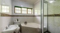Bathroom 1 - 5 square meters of property in Escombe 