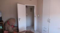 Bed Room 1 - 7 square meters of property in Vaalpark