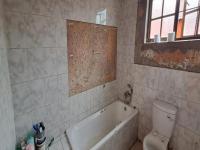Bathroom 2 of property in Middelburg - MP