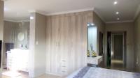Main Bedroom - 27 square meters of property in Wingate Park