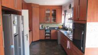 Kitchen - 14 square meters of property in Arcon Park