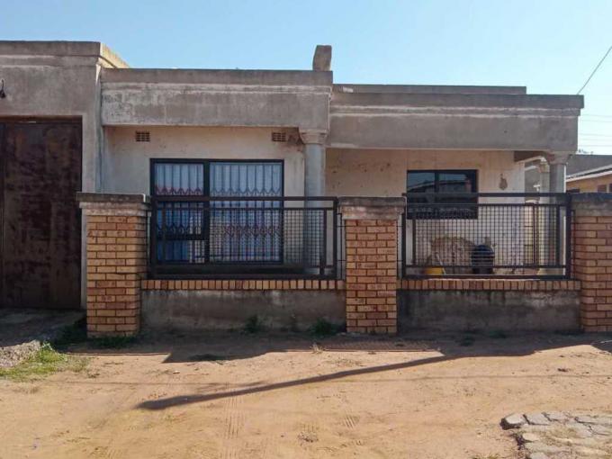 2 Bedroom House for Sale For Sale in Duduza - MR587863