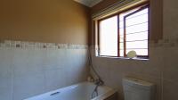 Main Bathroom - 5 square meters of property in Rua Vista