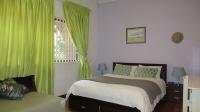 Bed Room 1 - 18 square meters of property in Waverley - JHB