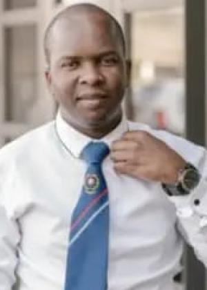 Photo of Stephen Tshoma