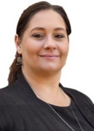 Photo of Elizabeth Gomes