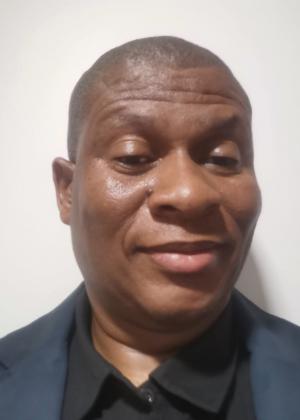 Photo of Robert  Laka