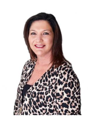 Helga Leenderts from Firzt Realty Company Photo of Helga Leenderts